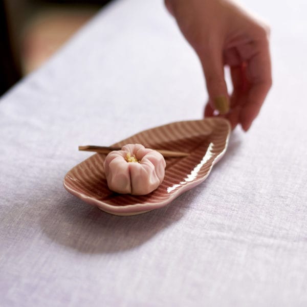 Aito Banana Leaf Plate - Coral